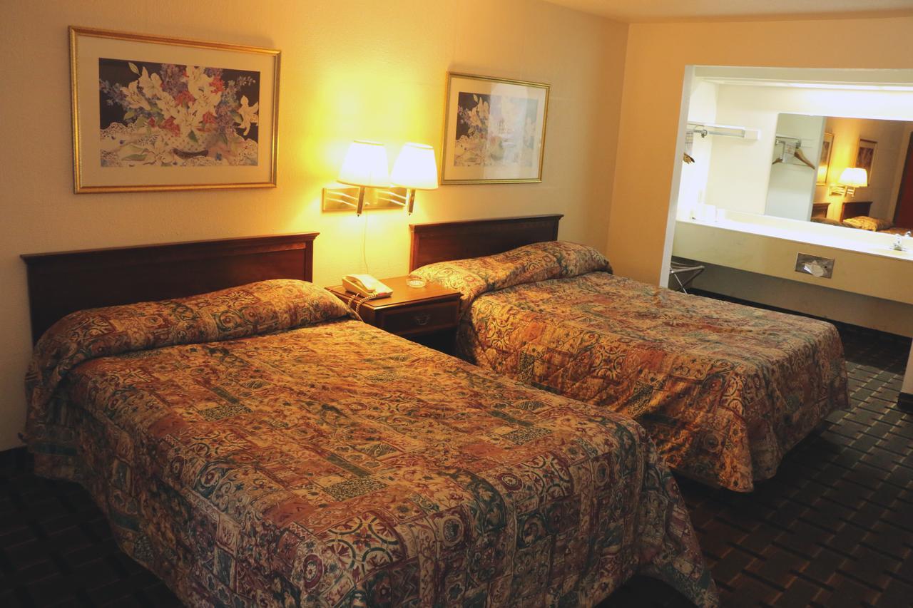 Bed Ford Inn Erie Exterior foto